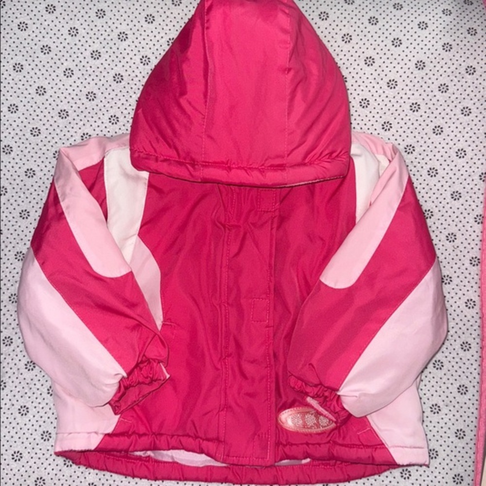 🛍PRETTY Little GIRLS  WINTER COAT SIZE 2T  🛍
